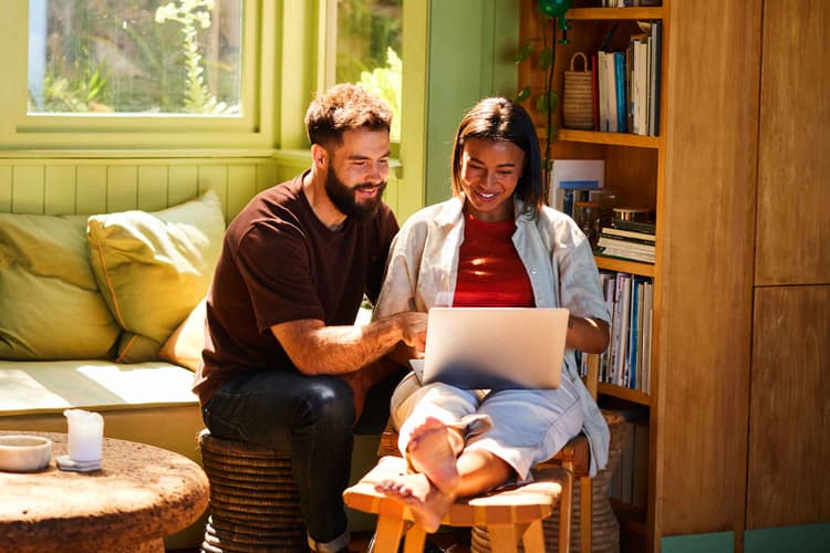 The advantages of investing in an RRSP and a TFSA